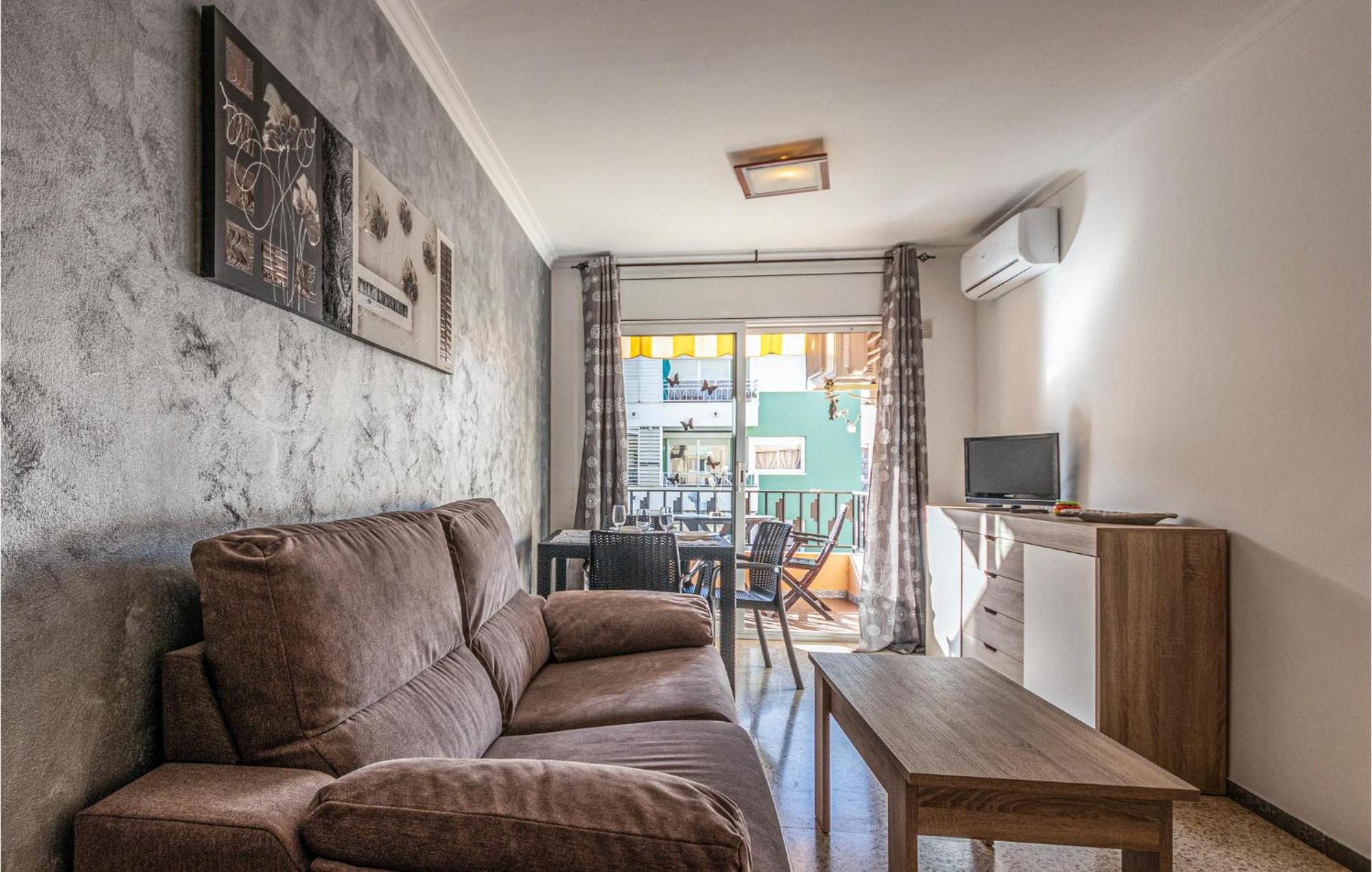 1 Bedroom Nice Apartment In Pineda De Mar Exterior photo